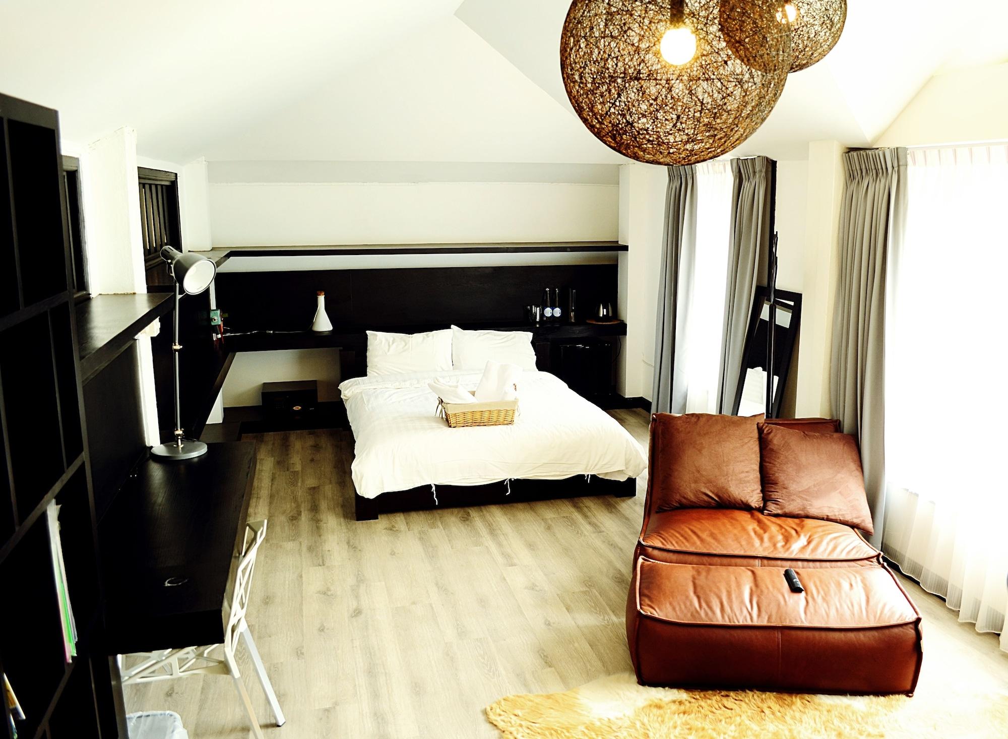 Early Bird Bed & Breakfast (Adults Only) Chiang Mai Zewnętrze zdjęcie